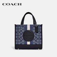 COACH กระเป๋าทรงสี่เหลี่ยมรุ่น Dempsey Tote 22 In Signature Jacquard With Stripe And Coach Patch สีฟ้า C8417 SVVGD