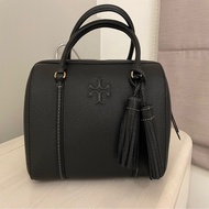 TORY BURCH THEA 荔枝紋手提/斜背二用波士頓包-黑色