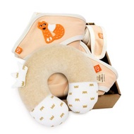 【hipopipo小西波－彌月禮盒】小狐三角包巾+皇冠雙面頸枕