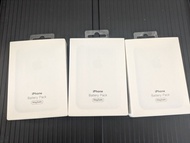 Battery Pack (MagSafe)）
MagSafe 的 iPhone 機型（如 iPhone 12 及後續機型）所設計的磁吸式無線行動電源。