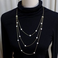 マザーオブパールの三連ネックレス
