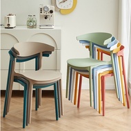 Nordic Plastic Chair Dining Chair with PP Material Modern Style Elegant Chair kerusi pejabat Eames C