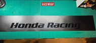 สติกเกอร์คาดหน้า "honda racing" สีดำเงาพื้นหลังดำด้าน (สติกเกอร์บังแดด)