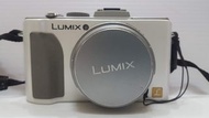 Panasonic Lumix DMC-LX5 1010萬像素類單眼數位相機 螢幕有條黑線