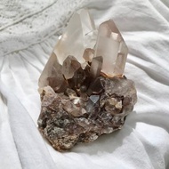 紅水晶簇 紅膠花共生 紅兔毛 水晶原礦 天然原石 水晶 crystal