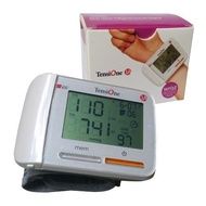 ~[Dijual] Tensimeter Digital Alat Tensi Tekanan Darah Omron / Yuwell