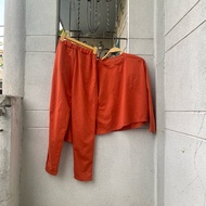 2hand orange suit, waist 56 to 70cm, length 82cm, code 309