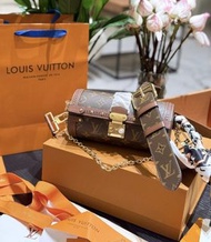 💜LOUIS VUITTON LV Papillon Trunk 老花鏈條S-lock鎖釦  腋下包 手提包 單肩包斜挎包 女款 棕色 Underarm bag handbag crossbody b