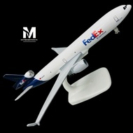 AIRCRAFT MD-11 FEDEX EXPRESS AIRCRAFT. 20CM METAL MODEL SCALE (1:400)