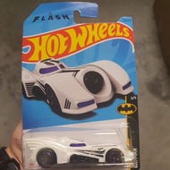 Hot Wheels Batmobile 3