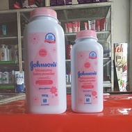 Johnson's Baby Powder