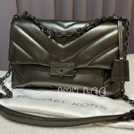 MICHAEL KORS 30H9UOEL6K Cece V形 山行紋路絎縫金屬皮革 斜背包 肩背包 鍊帶包 二手精品 Michael Kors 《夫妻的世界》韓素希同款