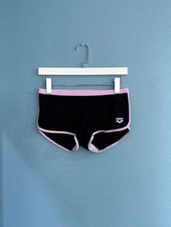 Arena女士平腳泳褲 size: 36