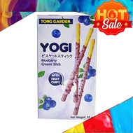 Biskut Stick Blueberry, Yogi Blueberry Cream with Fruit Chips Stick 32g