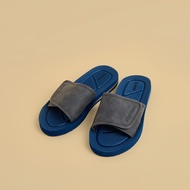 Max Fashion Textured Slides
