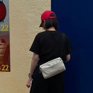 Stan&Co 輕便斜跨包 含水壺袋/腰包/胸包 防潑水小方包【燕麥色】