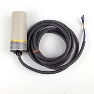 YY E2K-C25MF1 10-30V DC Capacitive proximity switch E2K-C25ME1 C25ME2