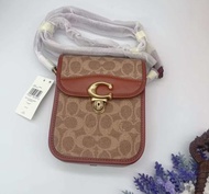 รับประกันแท้💯 Tall Studio Crossbody In Signature Canvas C8484