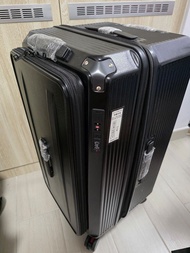 黑色硬殼大行李箱 密碼鎖