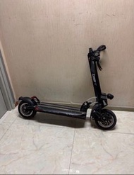 Dualtron Victor 電動雙驅滑板車