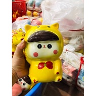 Cute savings piggy bank, piggy bank, savings tube