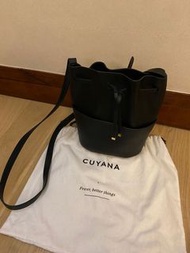 Cuyana crossbody black shoulder handbag bag 水桶袋 斜咩袋 手袋