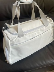 lululemon 樂萌健身運動包 大容量 白色