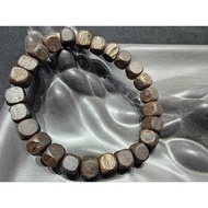 6g square agarwood square agarwood bracelet 6g square agarwood bracelet Gelang gaharu 6g