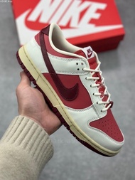 Nike Dunk Low 粉黑