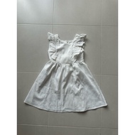 Liquidation - R.A.B.I.T.Y white girls' dress, size 6, under 15kg, fits well)