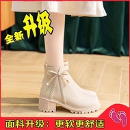 Pop Doc Martens Winter Boots Schoolgirl Spice Spring Doc Martens are stylish and versatile