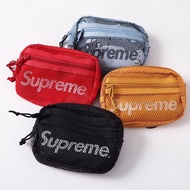 Supreme 20SS 48th Shoulder Bag 3M 反光迷彩網眼格面單件斜挎小包 
顏色：黑色/紅色/黃色/藍迷彩
尺寸：18×14cm