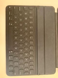 iPad keyboard 智慧型鍵盤 (10.9寸)