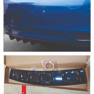 Universal rear bumper shark fin diffuser. (Gloss black) Seller store pickup equals to delivery.