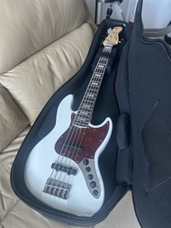 SIRE MARCUS MILLER V7 ALDER 5-STRING BASS (ANTIQUE WHITE) 5線低音結他