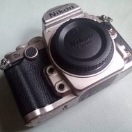 Nikon  Df  單反相機