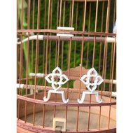 A pair of bone bridge pillows for the polung cage. Dimensions 4.5cm high, step 1.2