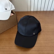 Chanel 黑色棒球帽