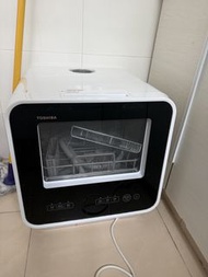 TOSHIBA 洗碗碟機