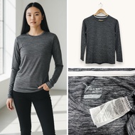 OLD NAVY Long Sleeve Athletic Shirt