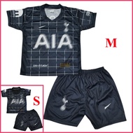 ชุดกีฬาเด็ก S กับ M ผ้ามันไมโคร S 1-2 ปี 7-12โล M 2-4 ปี 12-17โล ชุดบอลเด็ก