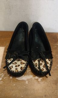 MINNETONKA黑色豹紋鞋