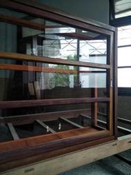 五面光 檜木 超窄身 古玻璃 超強陳列玻璃櫃！ . 超窄 28cm !   全玻璃 展示(含頂部)