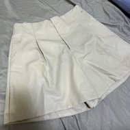 grl米白pu皮短褲