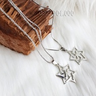 Star necklace, 6-pointed star pendant.