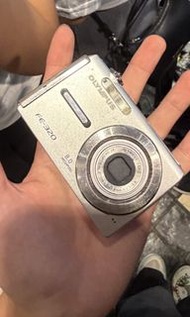 Olympus FE-320 數碼相機