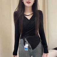 เสื้อยืดสีดำสำหรับผู้หญิงเสื้อยืดแขนยาวคอวีเสื้อเสื้อเซ็กซี่เข้ารูปแฟชั่นสไตล์เกาหลีเสื้อยืดผู้หญิง