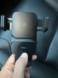 Baseus 無線充電車載手機架
