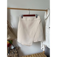 (Liquidation of personal items) TOP staggered skirt. SHOP SHOP SHOP