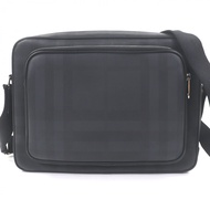 全新 □ BURBERRY 8013987 格紋斜背包/肩背包/公事包 黑色 男士款，附防塵袋